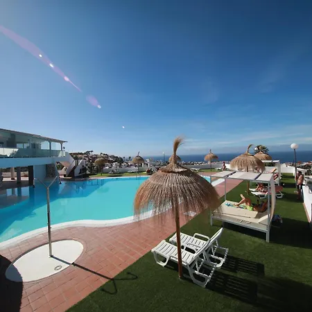 Island Village Heights Apartamento *