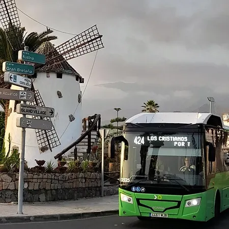 Island Village Heights 아데제